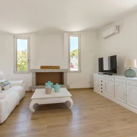 别墅 Angelina Con Piscina E Giardino Privato A Pochi Passi Dalla Di Campus 维拉西米乌斯