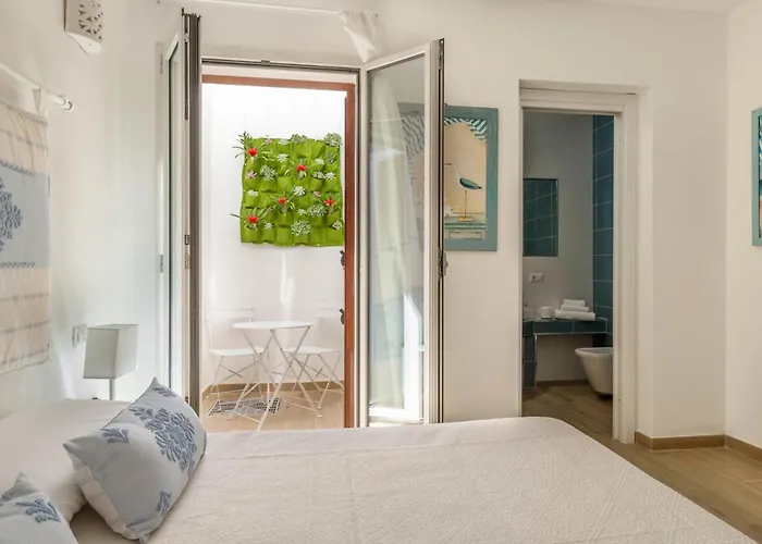 Angelina Con Piscina E Giardino Privato A Pochi Passi Dalla Di Campus ヴィッラシミーウス